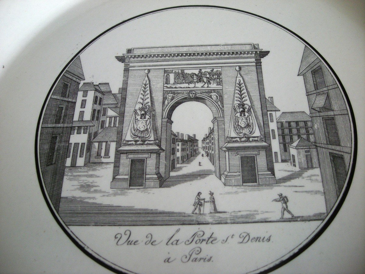 Plat  diamètre 38,7 cm  de  1824  Décor  Grisaille  Signé  Choisy  Le  Roi-photo-4