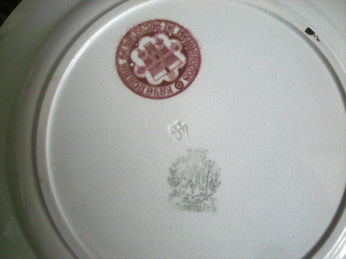 1903 Plate In Heraldic Earthenware From Pierrefonds (oise)-photo-1