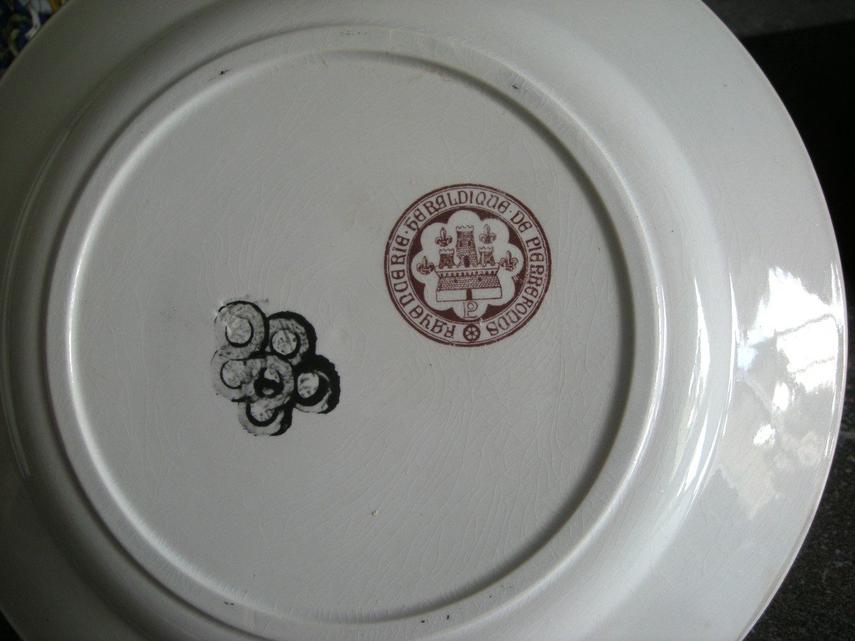 6 Heraldic Earthenware Plates 1903 From Pierrefonds-photo-4