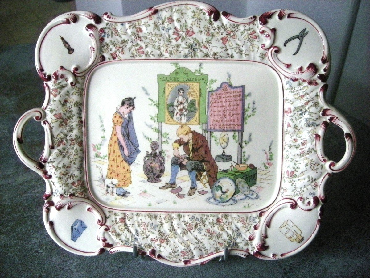 Sarreguemines Earthenware Dish Decorated With “aux Enfants Richard”