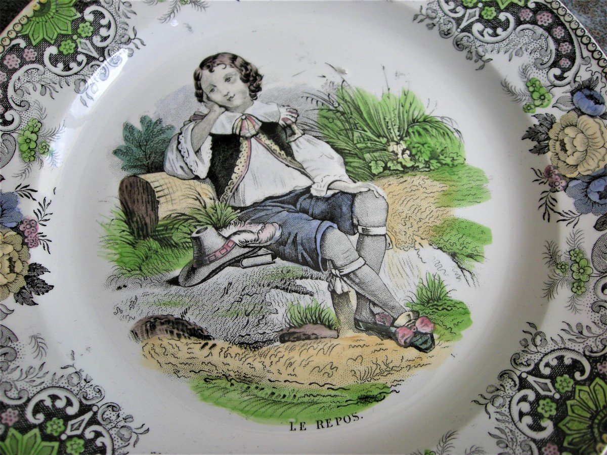 4  Assiettes  Porcelaine  Opaque  Decor  Sur  Les  Enfants 1839  De  Creil  Montereau-photo-4