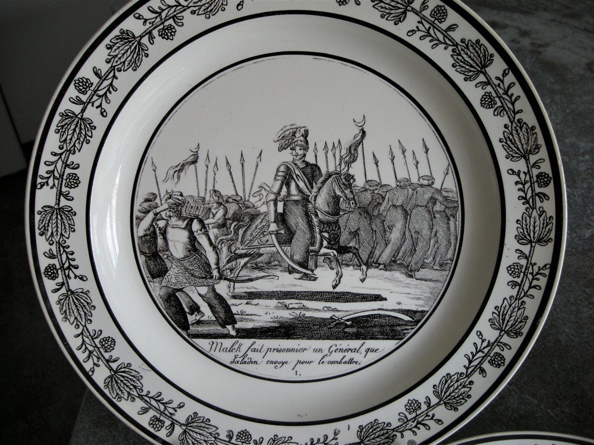 Trois  Assiettes   Faience  Fine  1824  Decor  Militaire  Signees  Choisy-photo-4