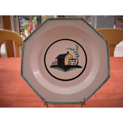 Assiette  Octogonale  En  Faience  Fine  De  Forges  Les  Eaux