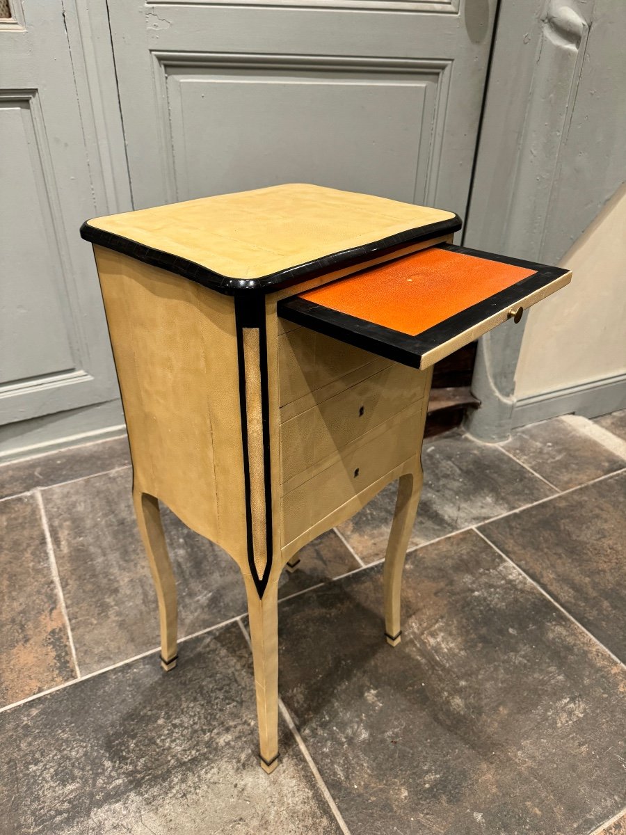 Art Deco Period Bedside Table In Shagreen Veneer -photo-3