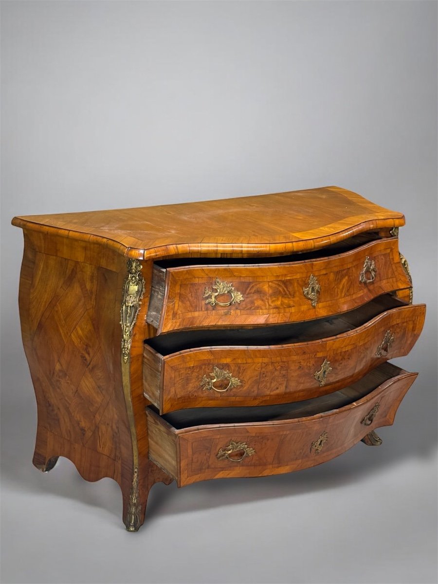 Suède - Commode Tombeau D’époque XVIIIème Siècle  Suédoise-photo-3