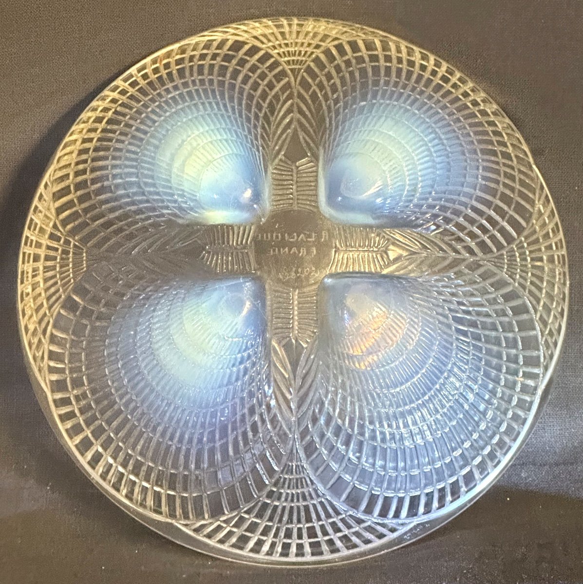 René Lalique 1886-1945 Hollow Shell Cup 18.5cm Art Deco Opalescent Glass Signed Referenced-photo-2