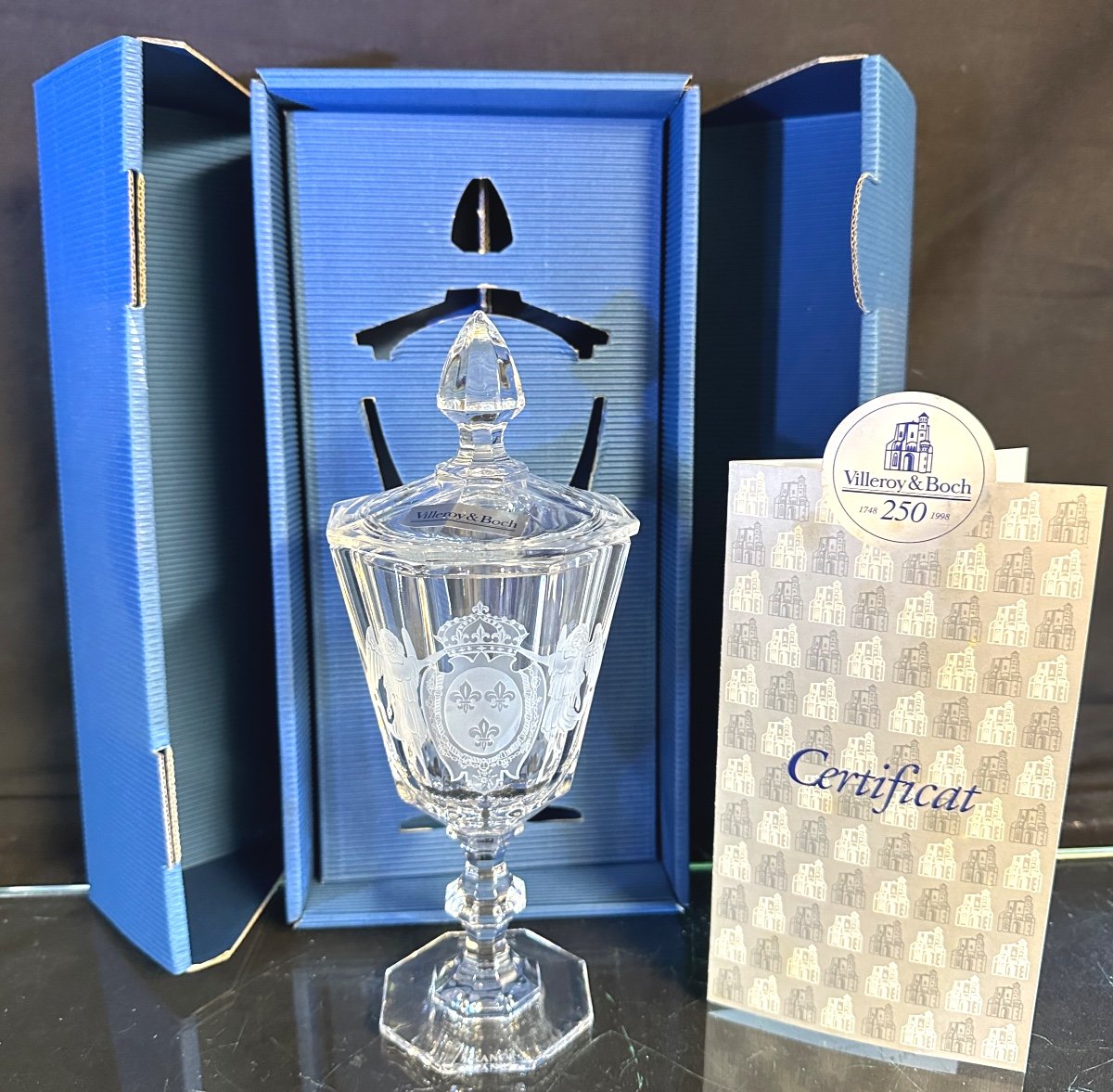 Coupe aux Armes Royales de France Cristal Villeroy et Boch Neuf écrin Armoiries Maison Royales