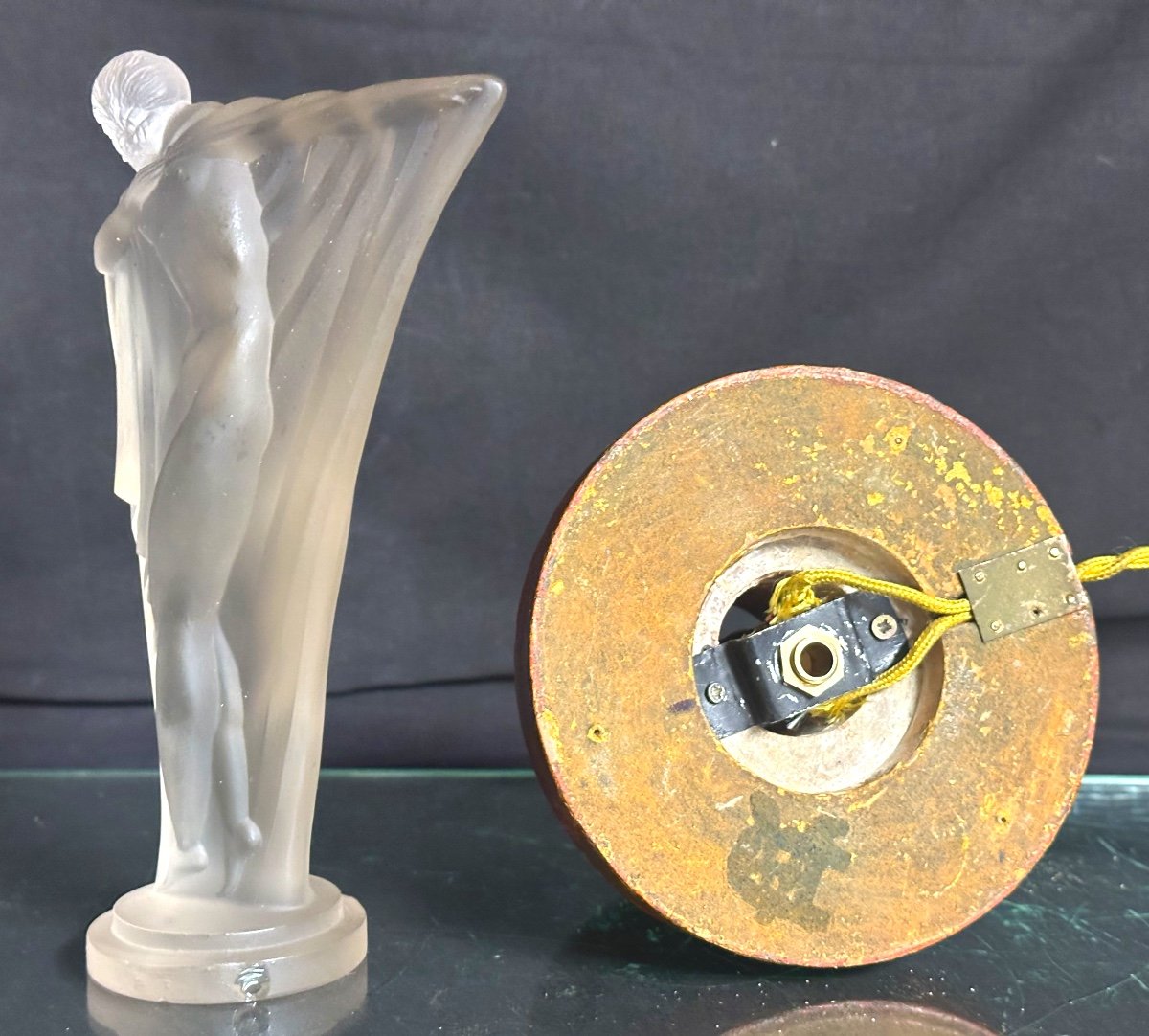 ETLING Rare veilleuse danseuse Isadora Art Deco 1925 en verre signé -photo-7