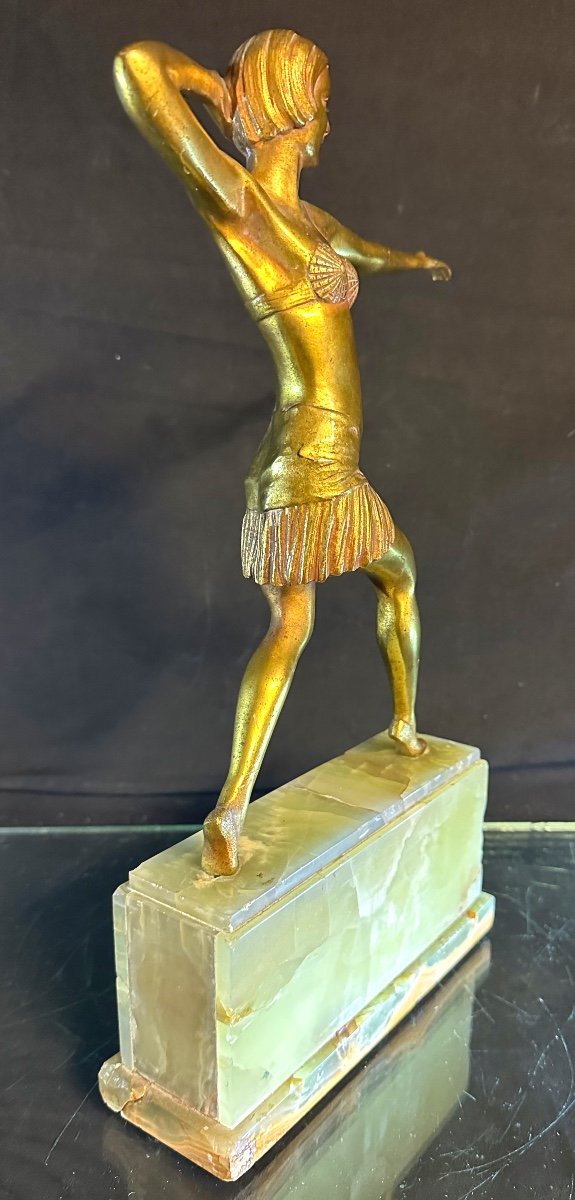 P. MORIN Sculpture en bronze doré Danseuse Art Deco signé sur base onyx -photo-3