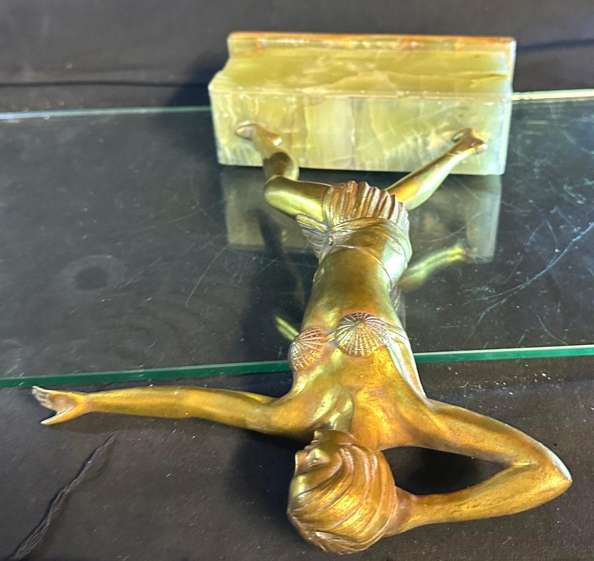 P. MORIN Sculpture en bronze doré Danseuse Art Deco signé sur base onyx -photo-5