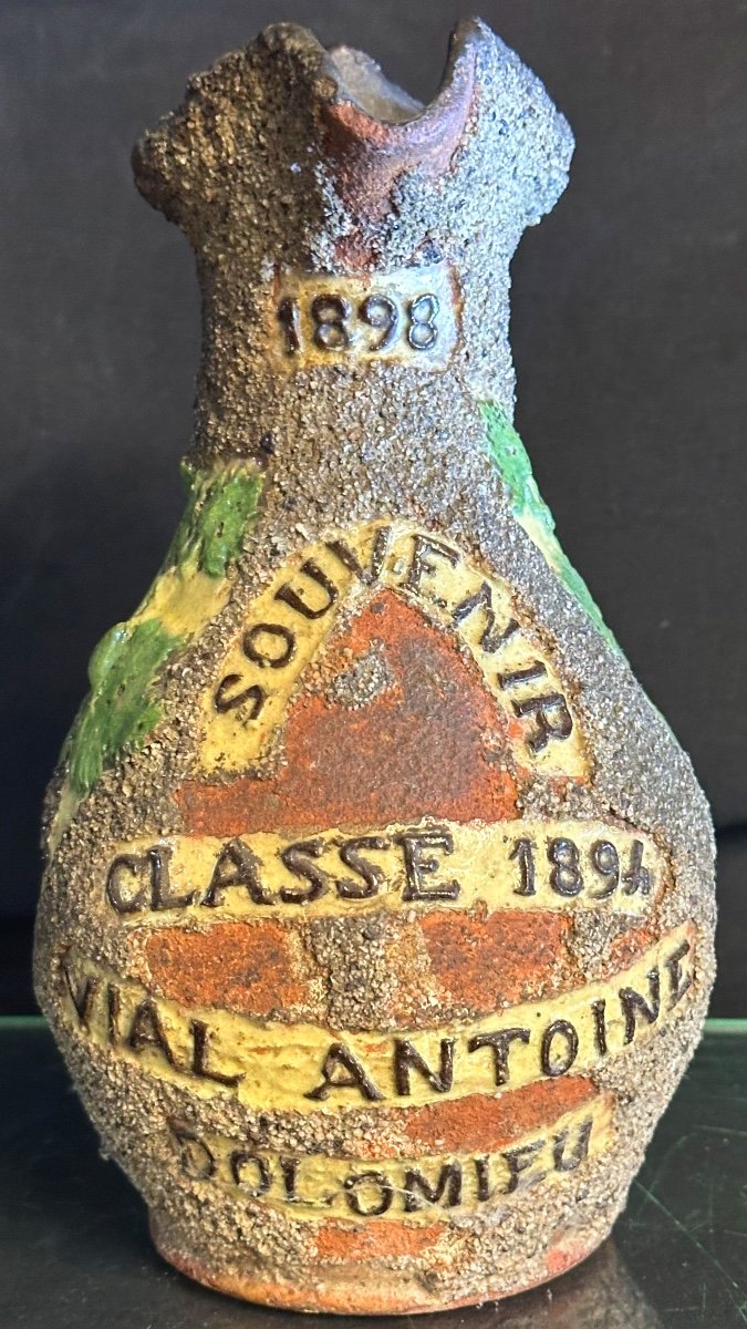 Rare pichet à vin parlant 1898 Chirens pour Antoine Vial à Dolomieu Isère Dauphiné patronymique