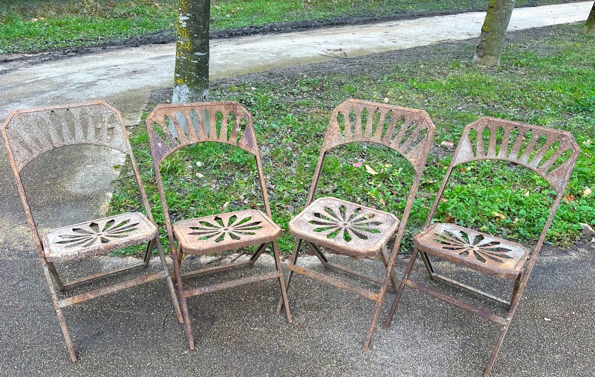 4 Antique Square Folding Garden Chairs (set Of 32 In Total)