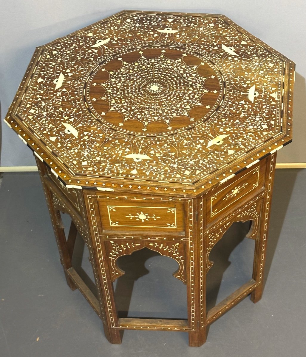 Guéridon XIXe en marqueterie os et bois Décor oriental Inde Hoshiarpur 63x61cm