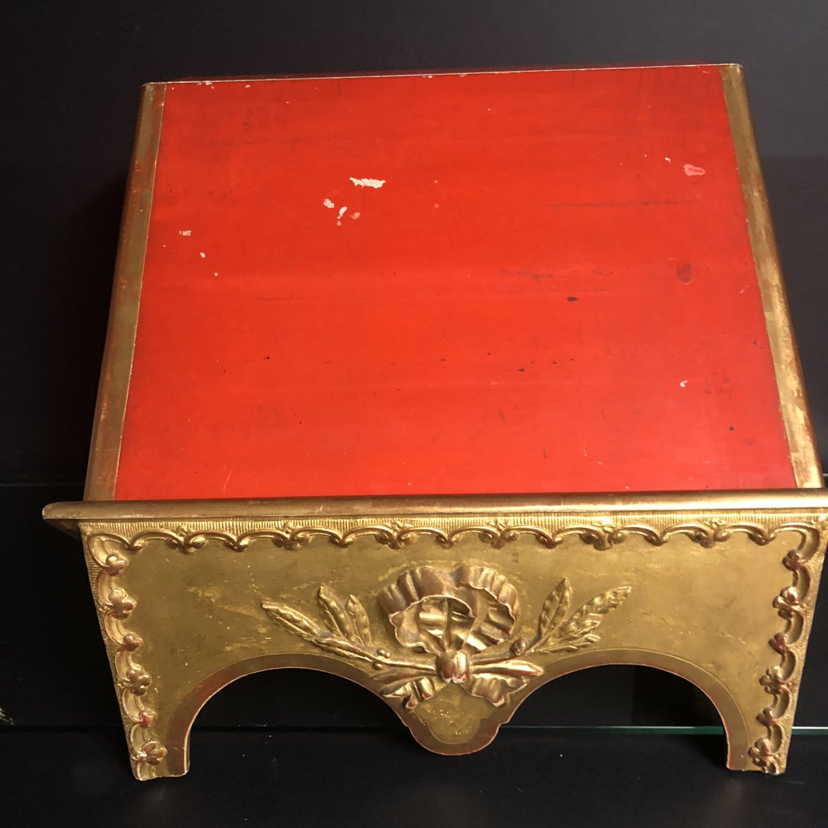 LUTRIN de table / porte livre XIXe en bois doré et rouge -photo-2