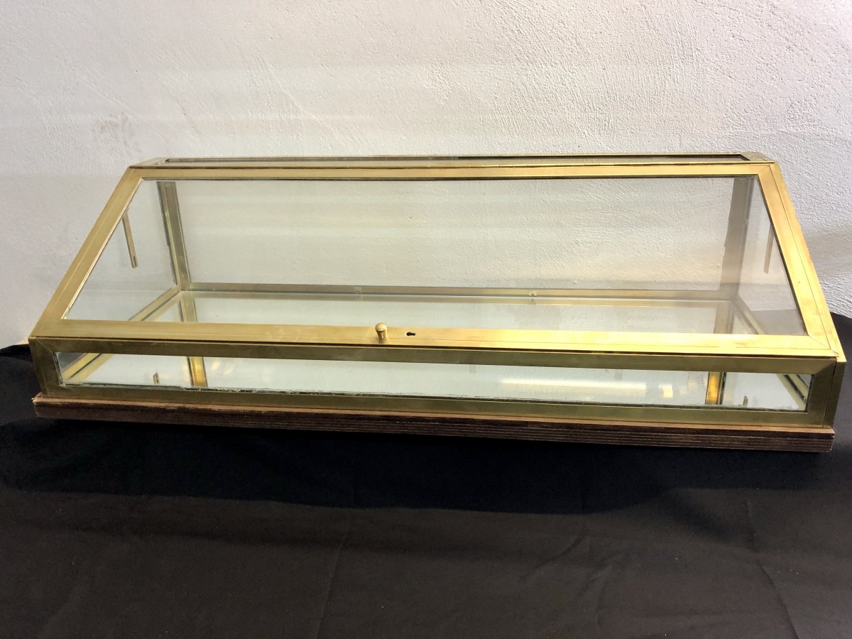 Proantic: RARE VITRINE éclairante d'exposition 1920 en laiton , verre