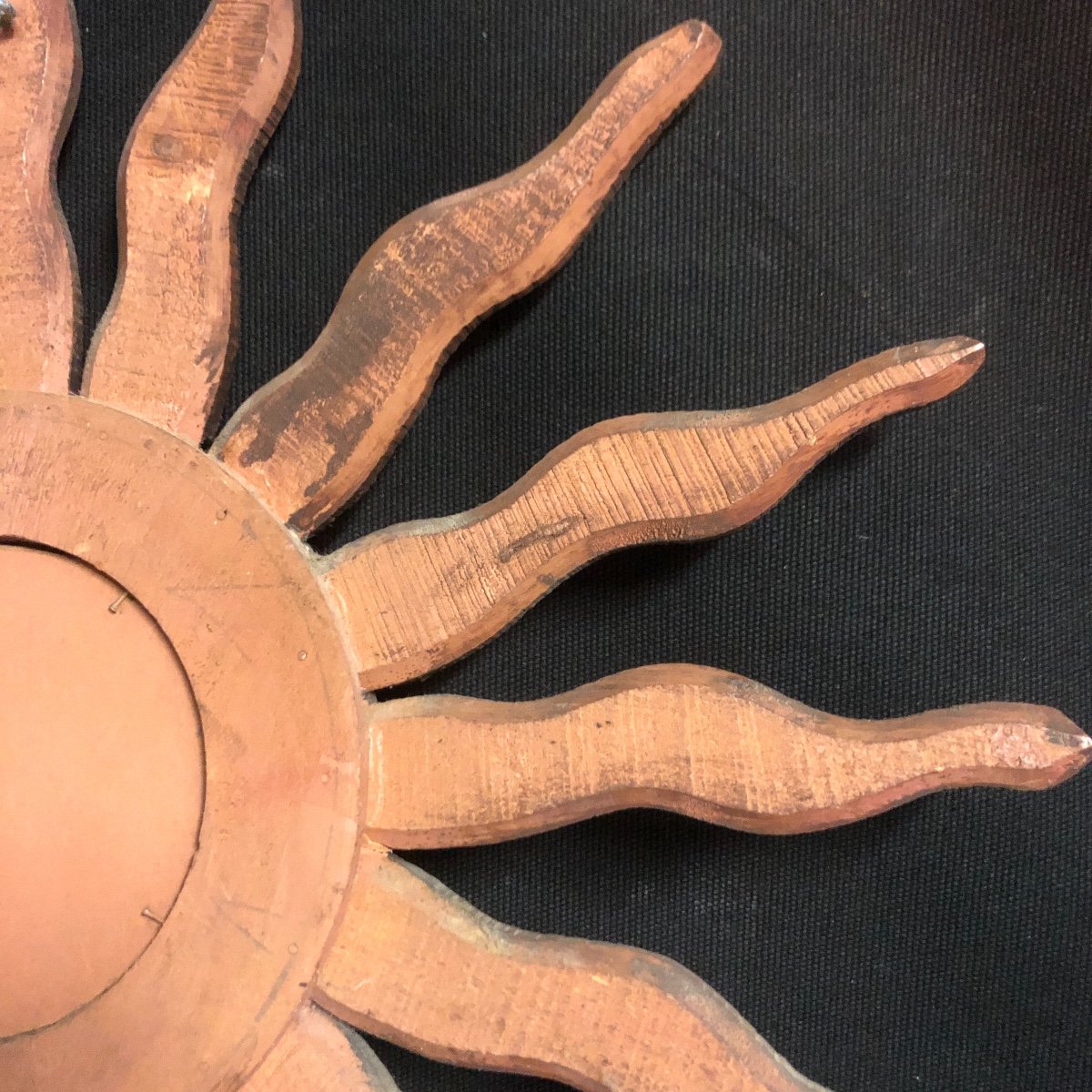 MIROIR SOLEIL SORCIERE 47,5 cm en bois doré  bombé et déformant curiosité sorcière-photo-4