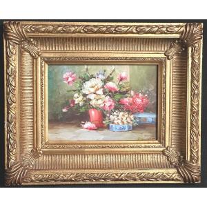 Erich Kruger 20th Oil On Wood Floral Composition In Very Good Condition 