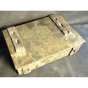 Old 1940 Wrought Iron Box With Large Dlg Links By Jean Després 