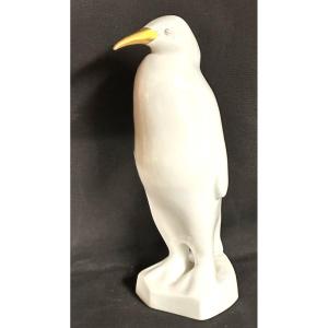 Ancien Pingouin Art Deco en porcelaine blanc et or  signé Hollohaza Manufacture Hongrie /1