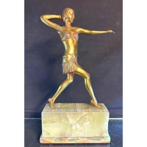 P. MORIN Sculpture en bronze doré Danseuse Art Deco signé sur base onyx 