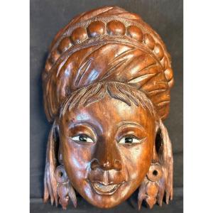 CHINE Masque féminin acajou sculpté et yeux en verre /2