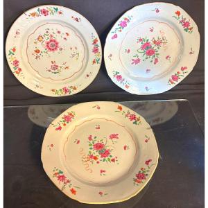 CHINE Suite de 3 assiettes Compagnie des Indes XVIIIe porcelaine /1 