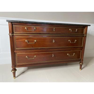 Beautiful Mahogany Commode And Mahogany Veneer Louis XVI / Directoire End XVIII