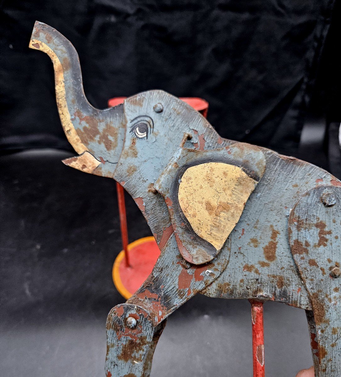 Jouet Ancien : éléphant Articulé Et Mobile En Tôle Peinte-photo-2