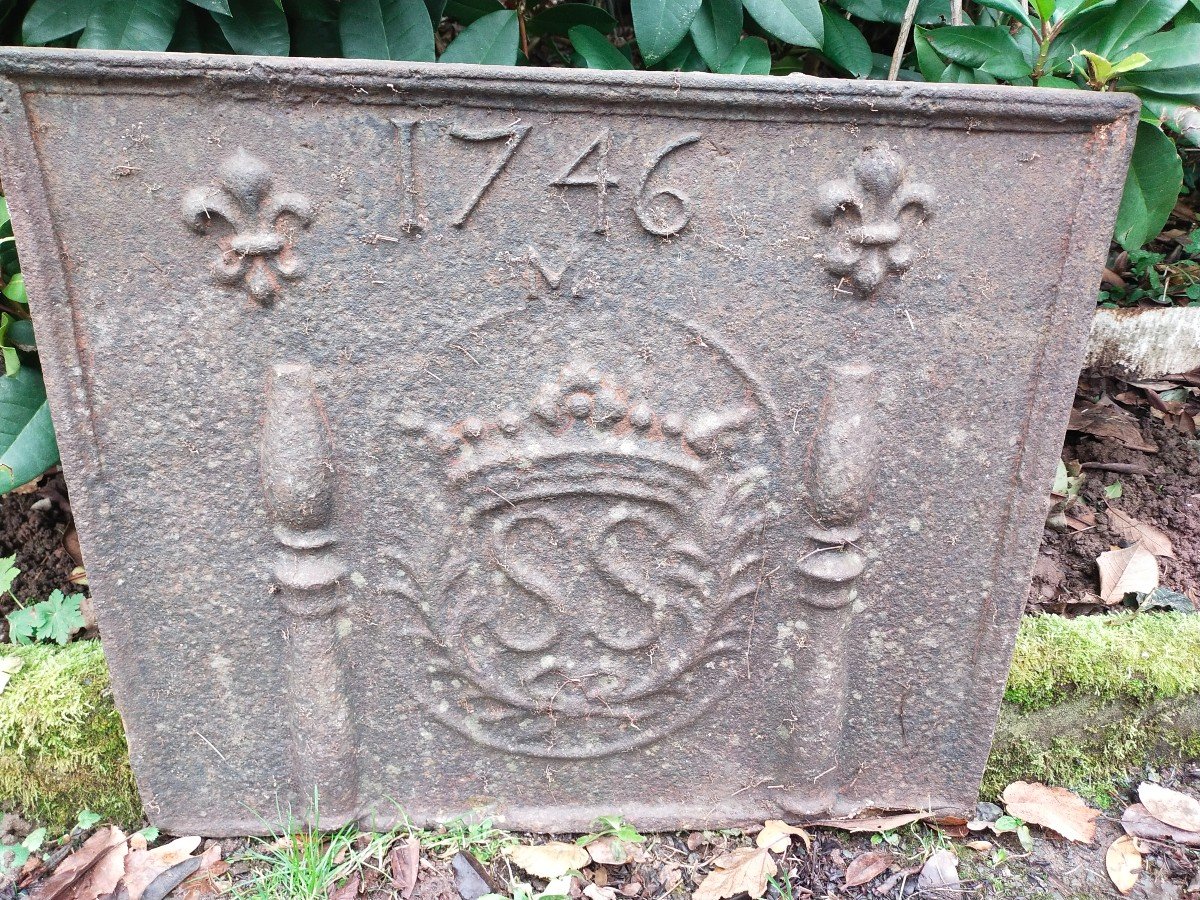 18th Century Cast Iron Fireplace Plate