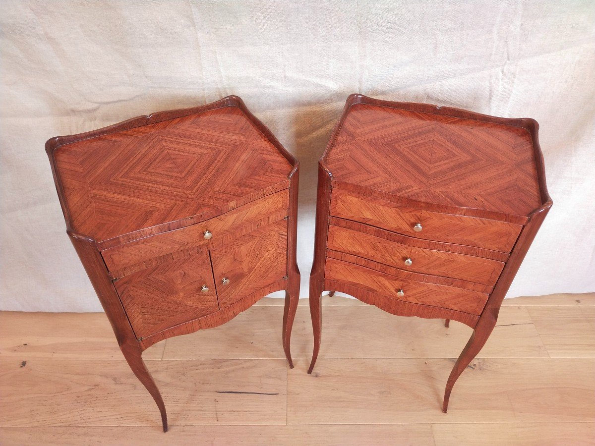 Pair Of Louis XV Style Walnut Bedside Tables Early 20th Century-photo-2