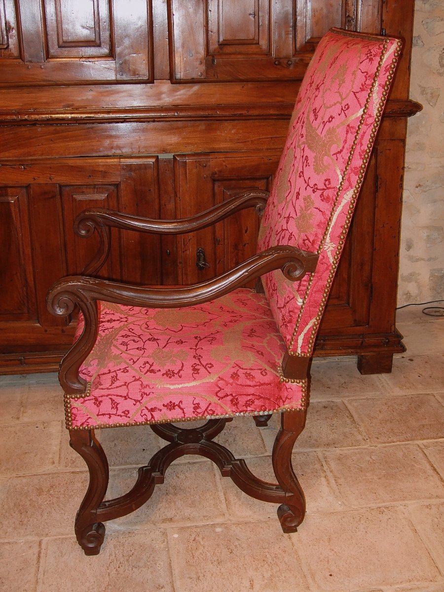 Armchair-photo-2