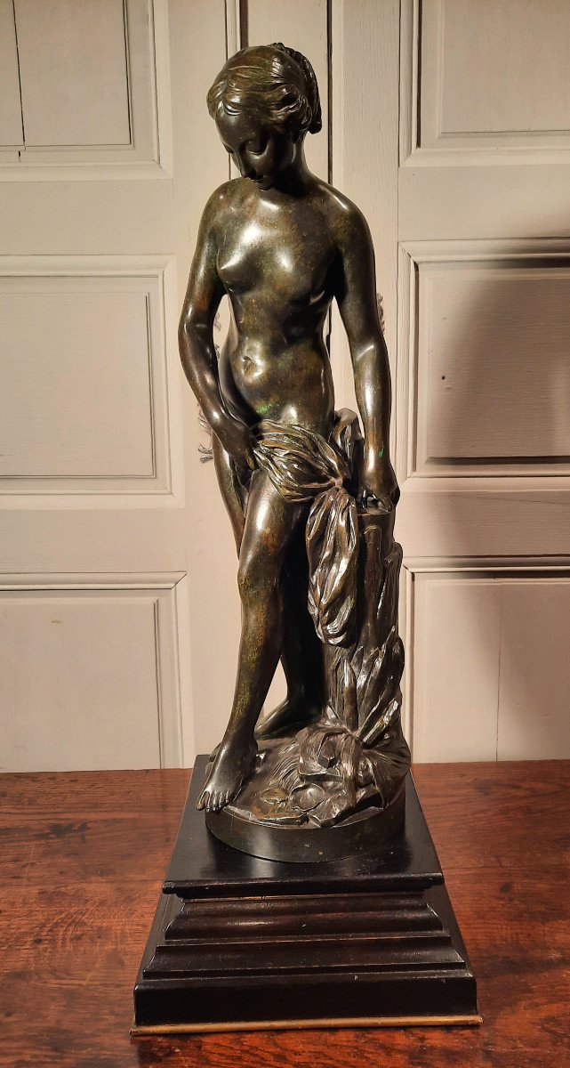 Sculpture En Bronze « La Baigneuse » Ou « Nymphe Descendant Du Bain », D’après Falconet.