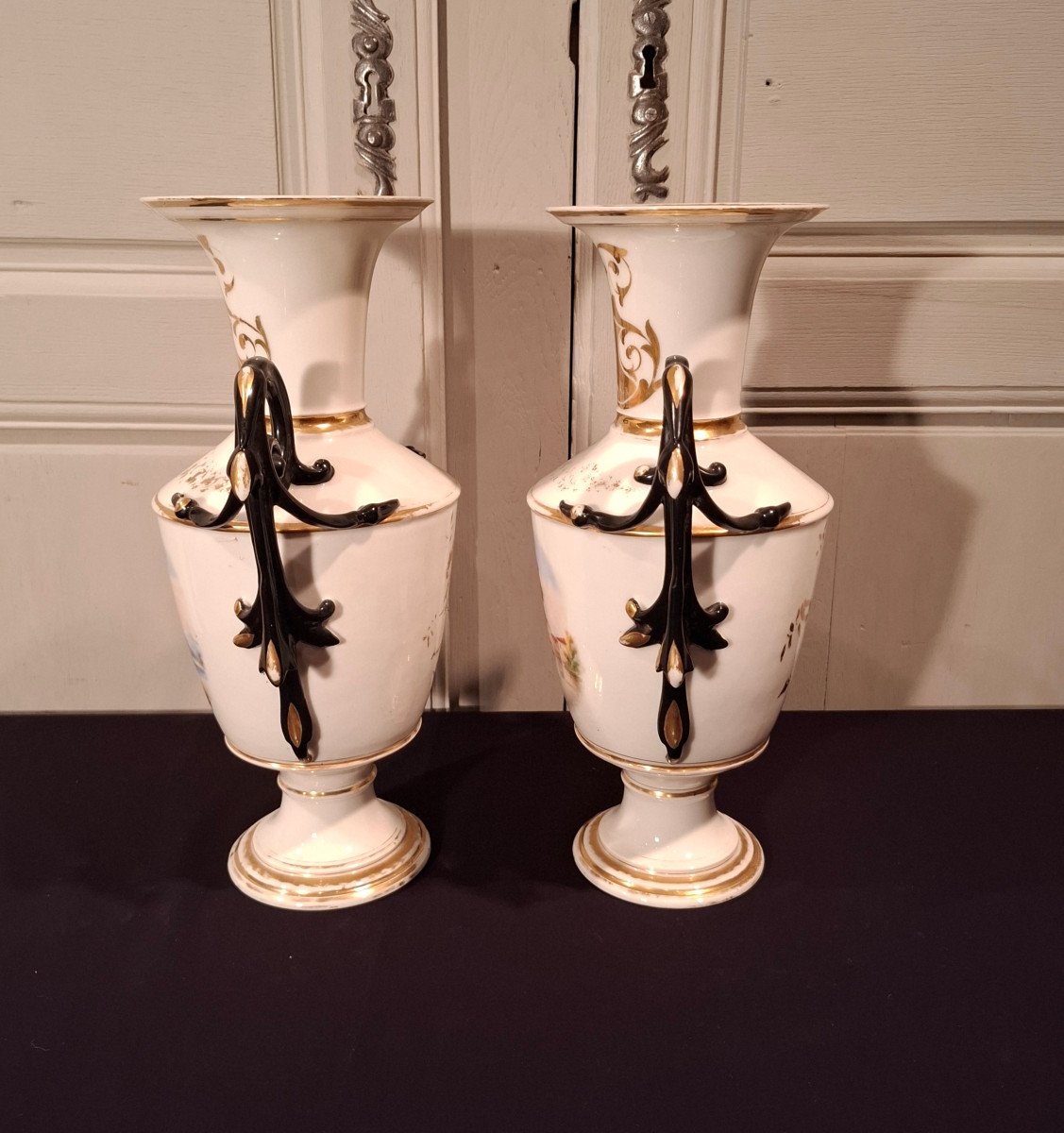 Paire De Vases Balustres En Porcelaine De Paris D’époque Napoléon III.-photo-4