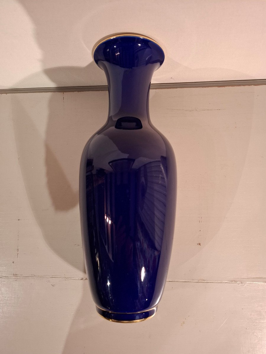 Vase Bleu De Cobalt De La Manufacture Nationale De Sèvres, D’époque XXème Siècle.-photo-1