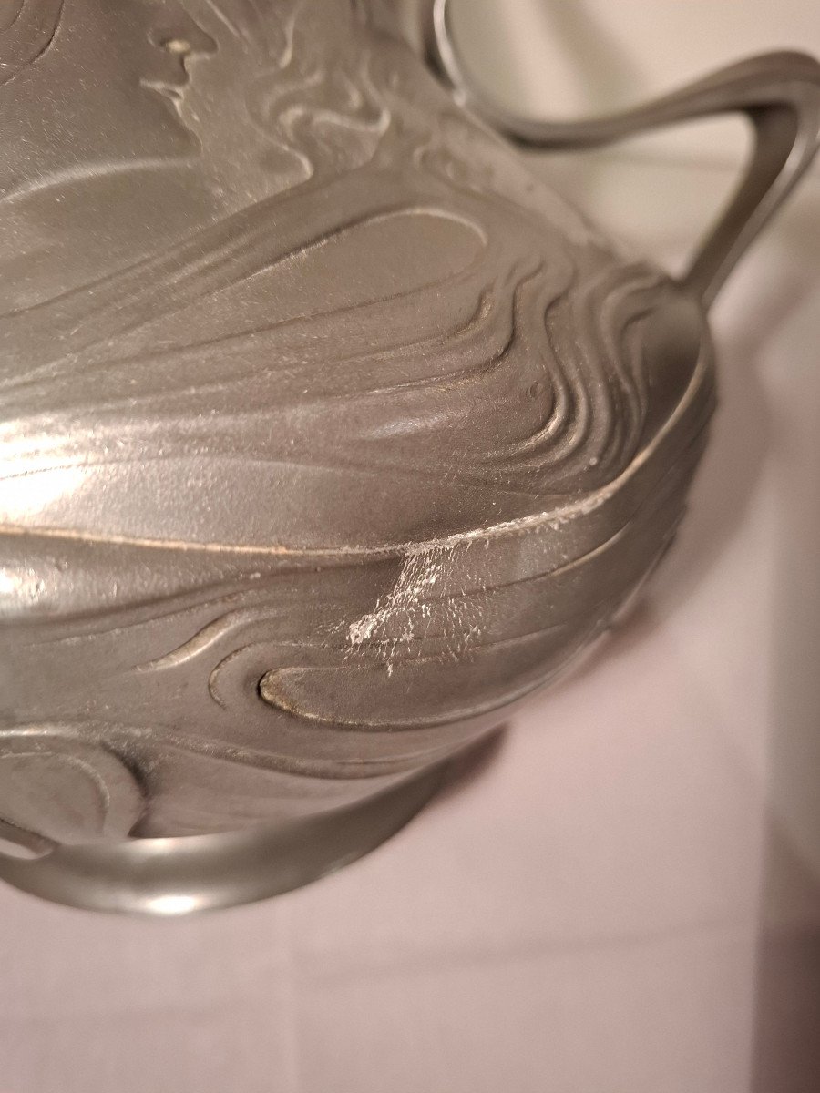 Art Nouveau Pewter Vase Signed J. Rob Hannig 1900.-photo-2