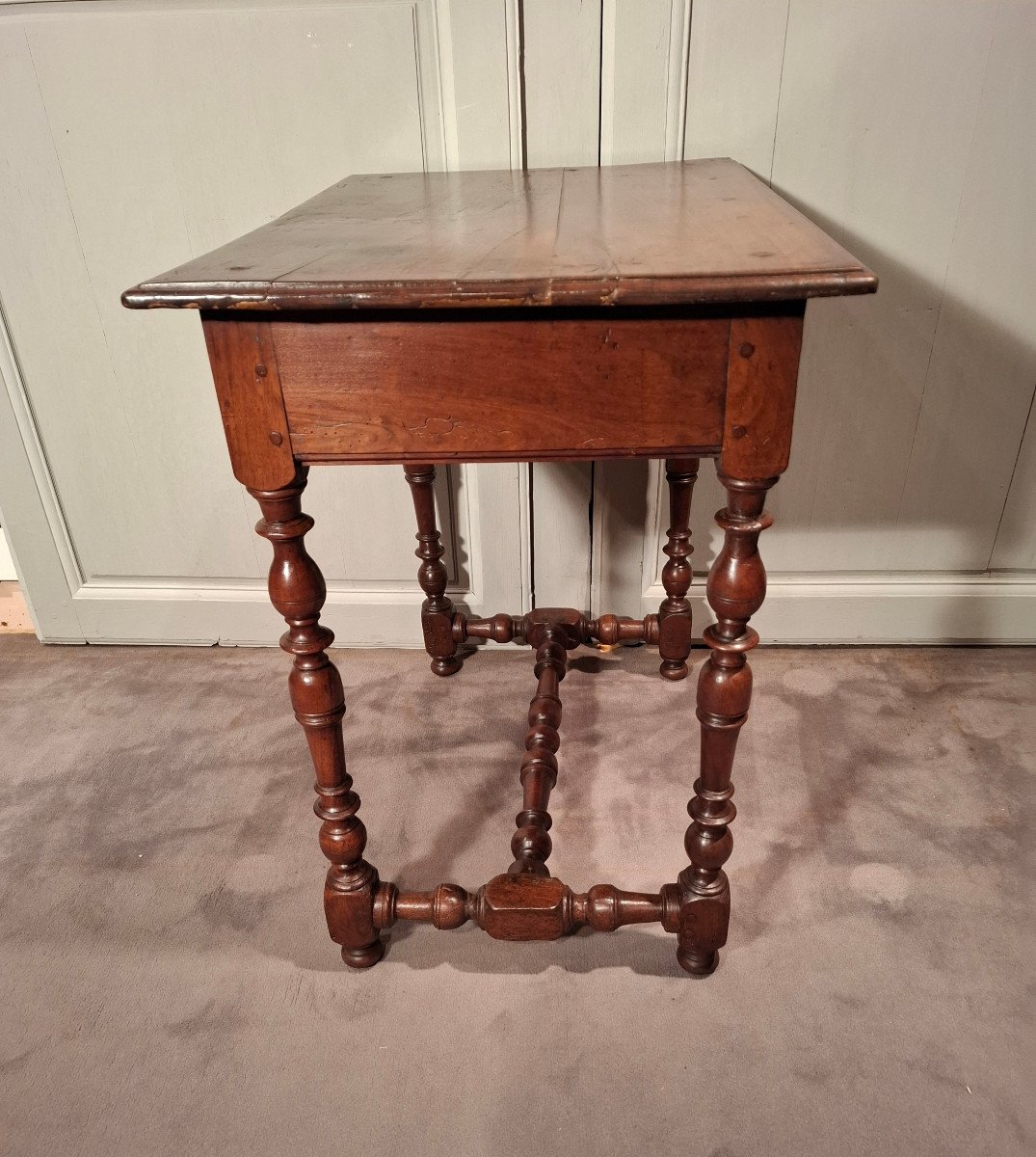 Small Louis XIII Walnut Table From The End Of The 17th, Beginning Of The 18th Century-photo-3