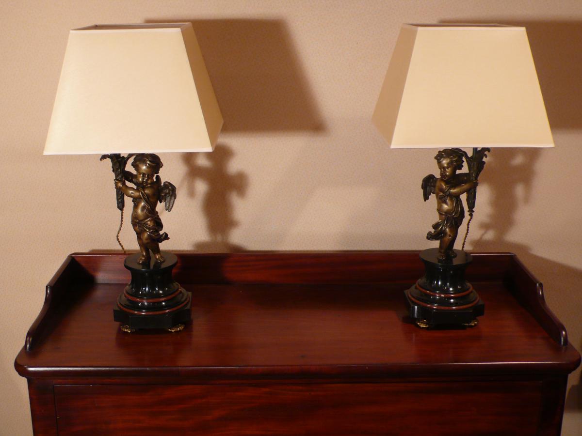 Pair Of Lamps Representing Angels In Bronze