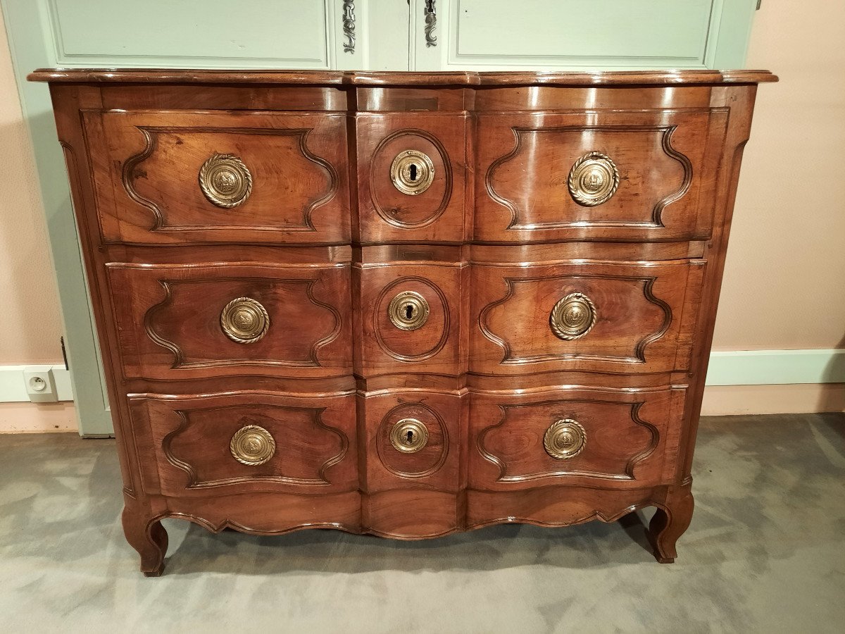 Provençal Chest Of Drawers In Walnut From The Eighteenth Century.