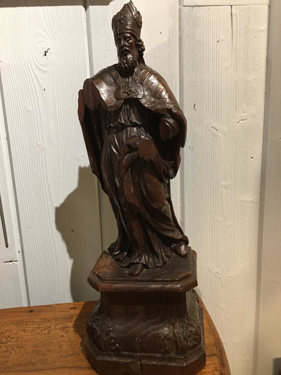 Sculpture Of A Saint Bishop In Natural Wood, 17th Century 