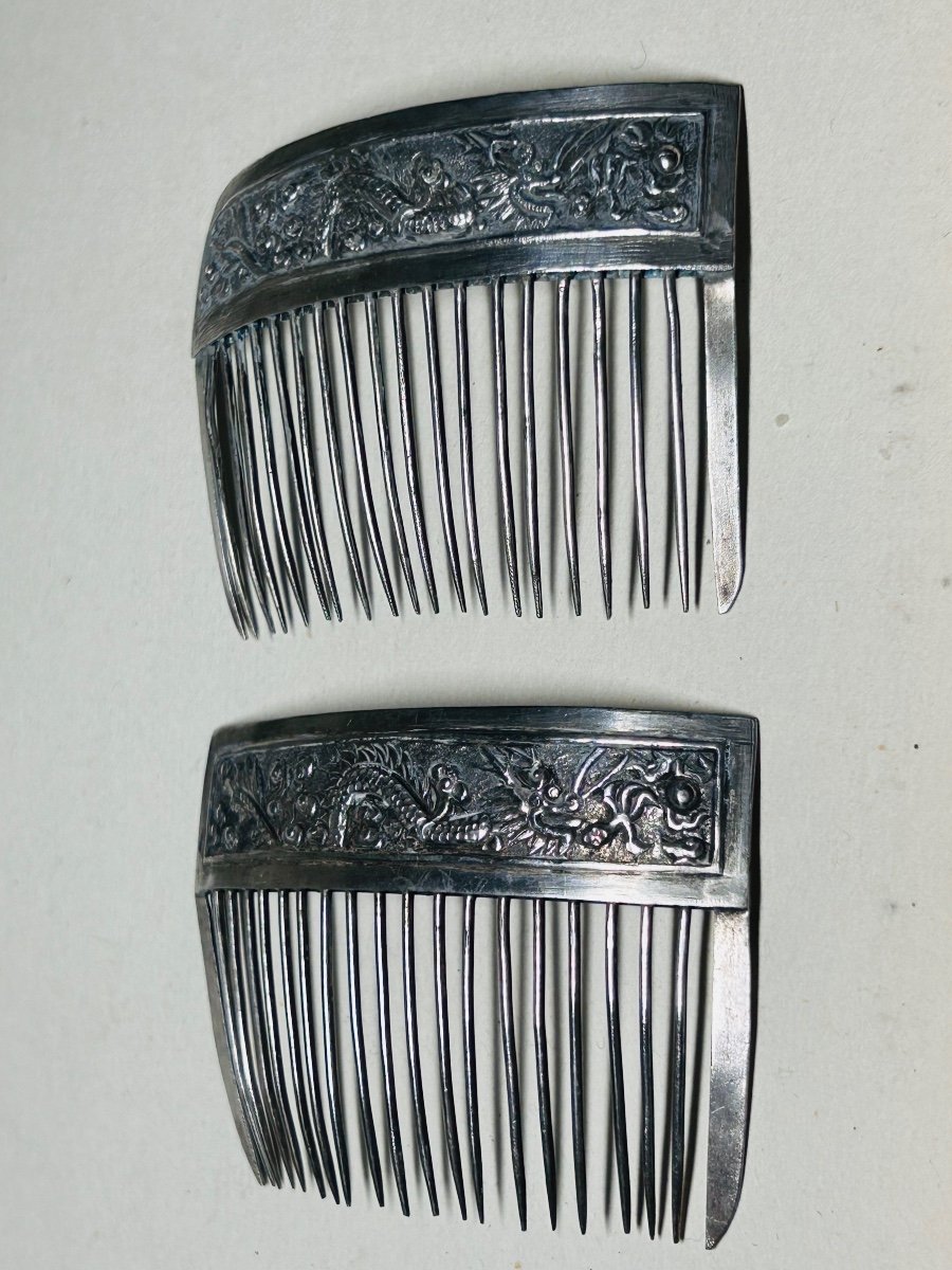 A Pair Of Chinese Silver Combs. Chinese Export Silver-photo-2