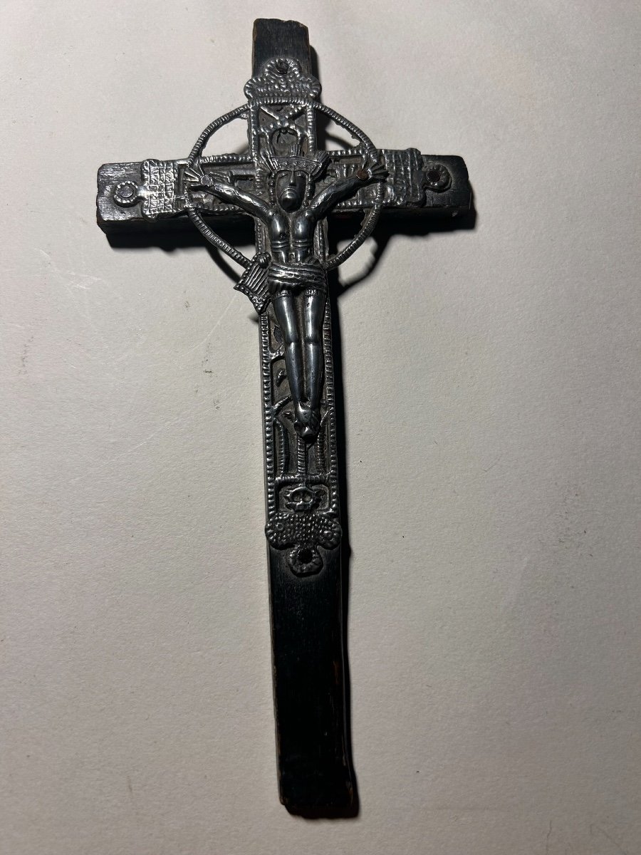 Spanish Crucifix, 18th Century, Pewter And Blackened Wood.-photo-2