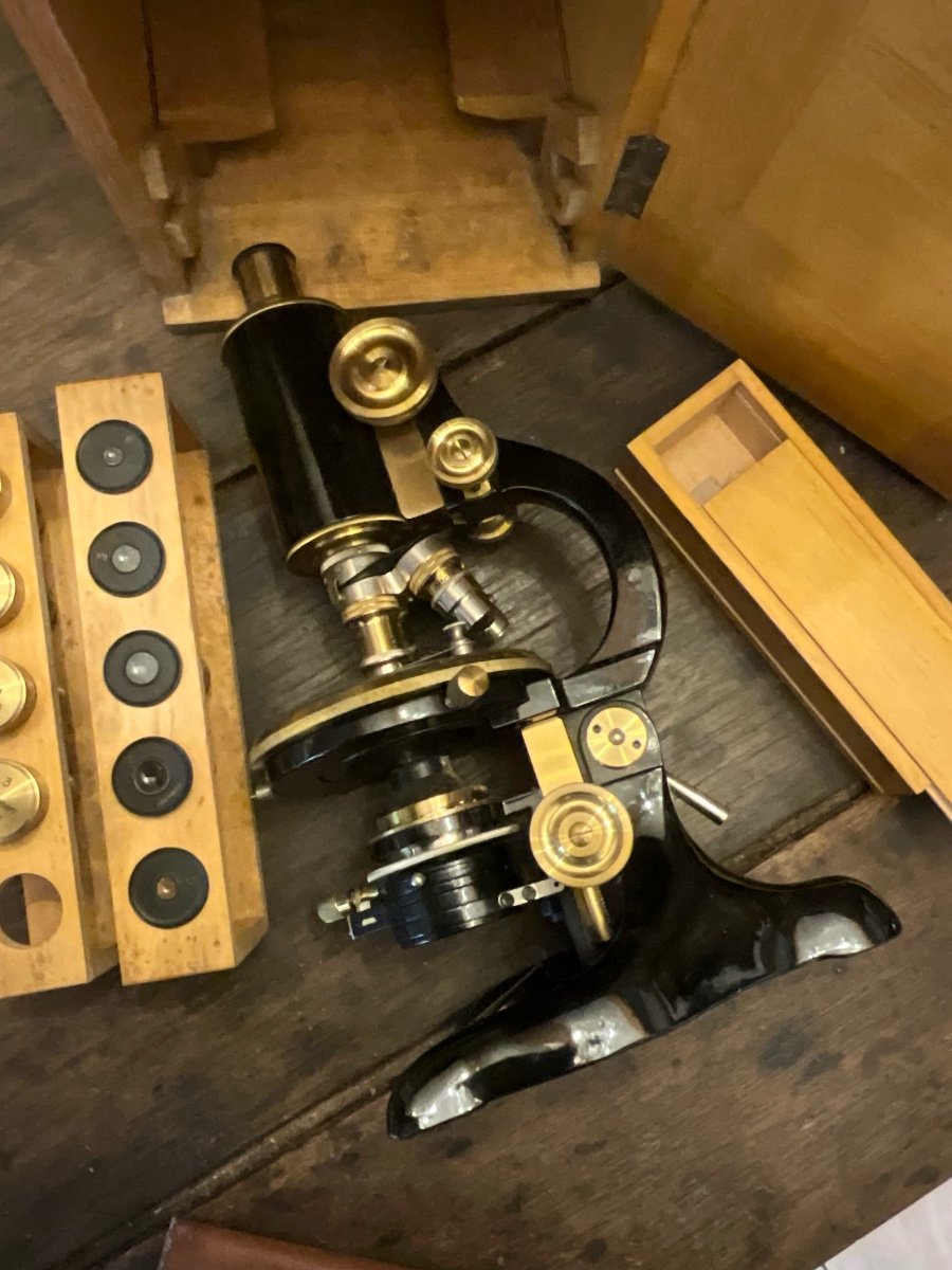 Large Microscope By Otto Seibert In Wetzlar, Germany No. 8250, In Its Box