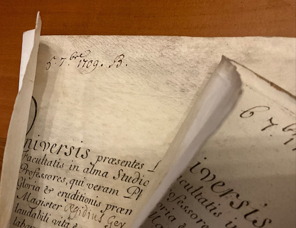 Deux Manuscrits Sur Velin Et Leurs Sceaux , Datés 1709 Et 1710 . Diplomé D’un Médecin .-photo-4