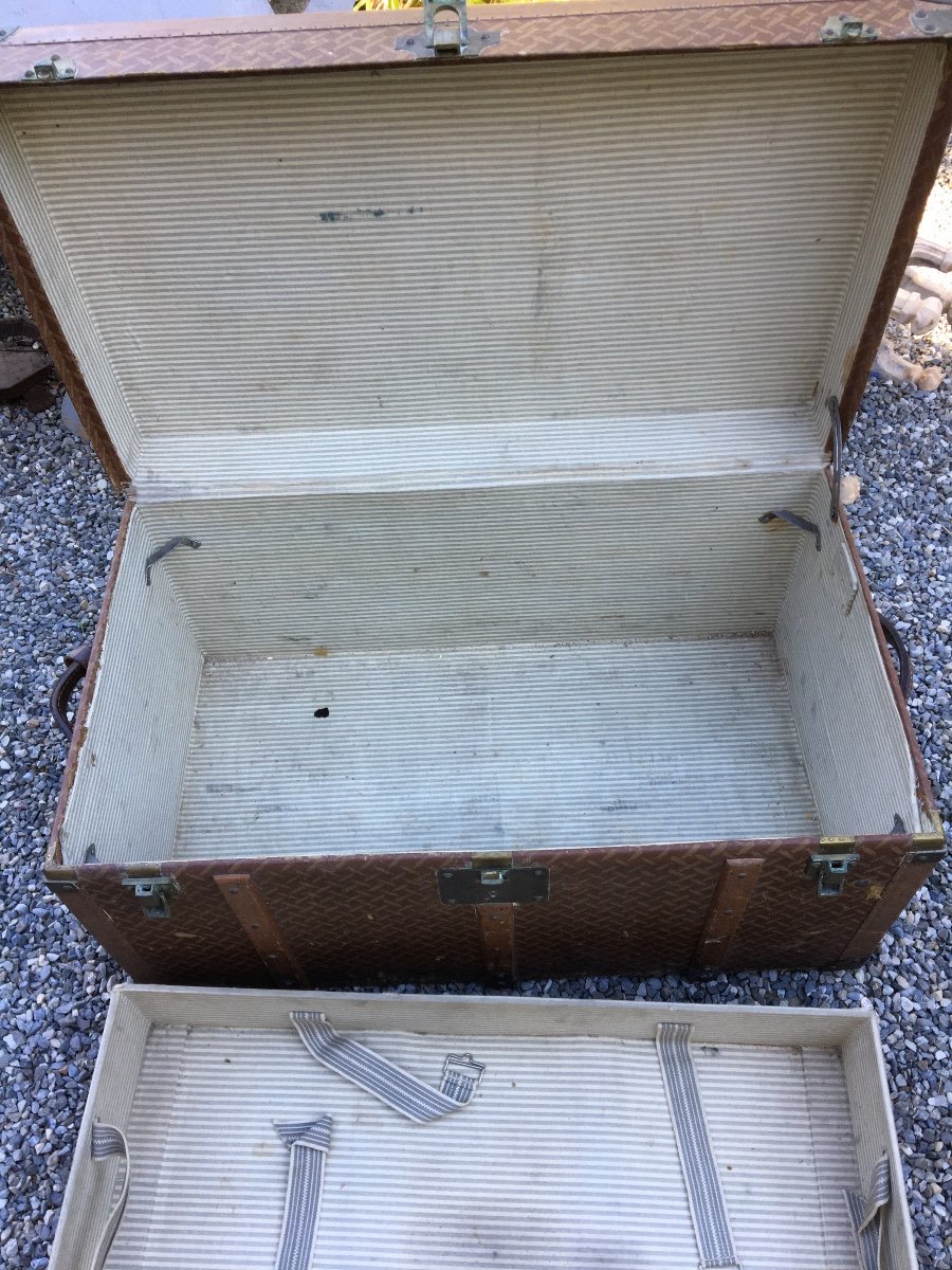 Old Travel Trunk. Made In Switzerland Graeser Lausanne-photo-3