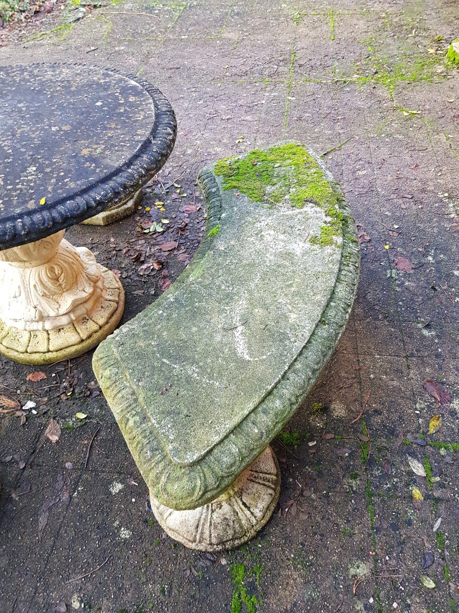 Proantic: Imposant ornement de jardin en pierre