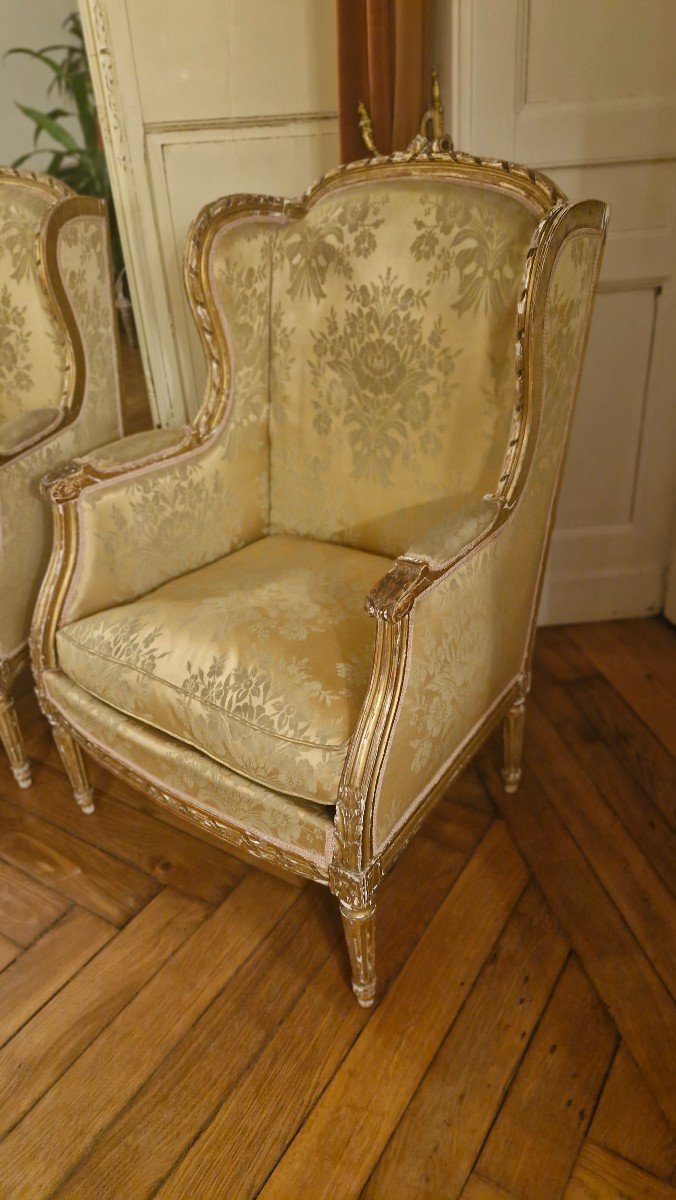 Pair Of Louis XVI Gilded Wood Bergeres With Ears-photo-4