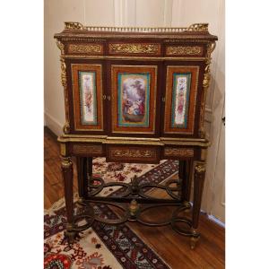 Napoleon III Cabinet, Sèvres Porcelain Plates 