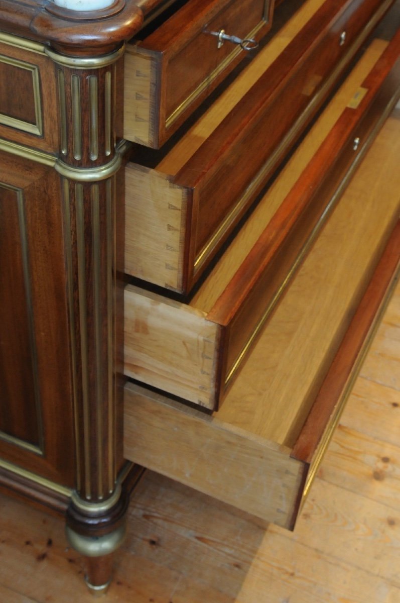 Large Louis XVI Style Chest Of Drawers  In Mahogany And Mahogany Veneer.-photo-3