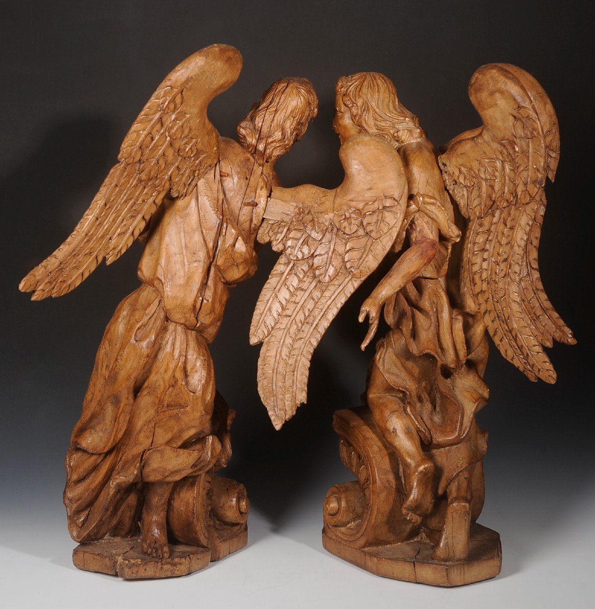Paire d'anges sculptés - France vers 1700-photo-1