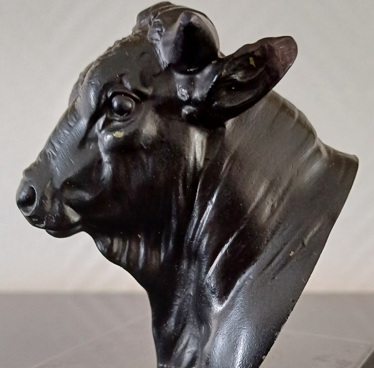 Bronze Representation Of A Bull's Head -photo-4